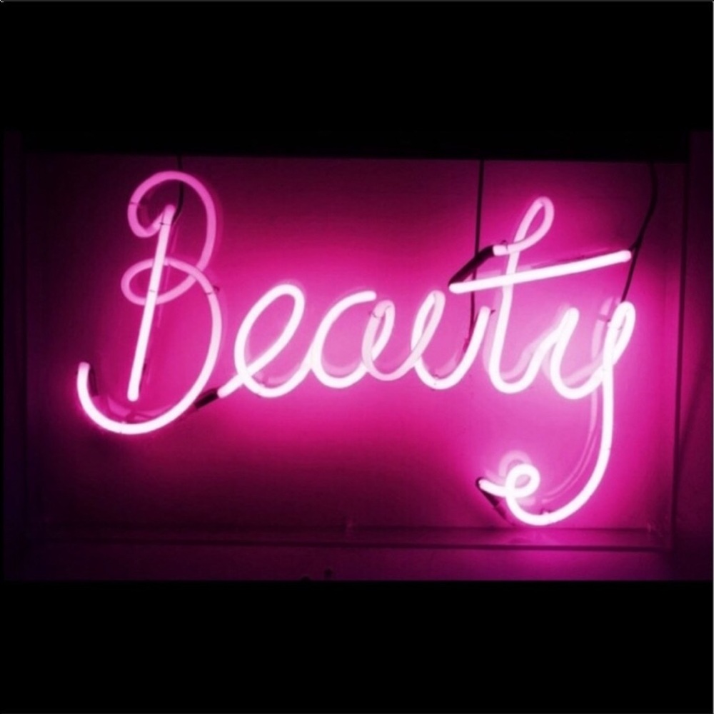 💜ENHANCE YOUR BEAUTIFUL LIPS💜